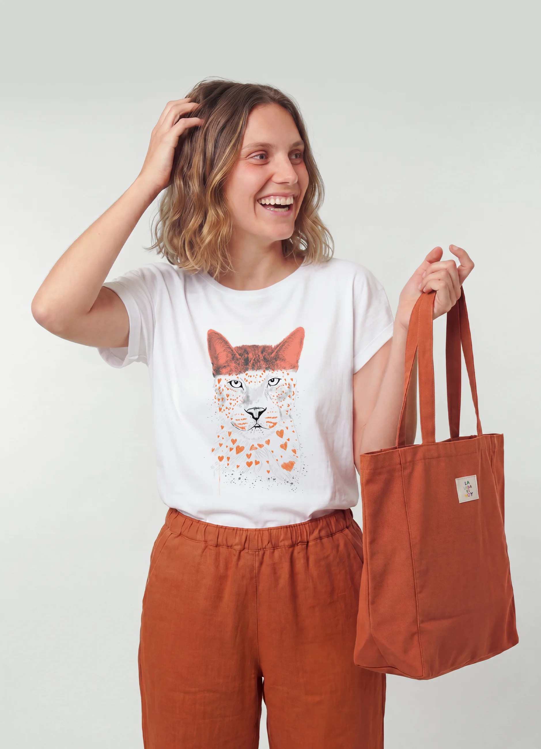 Camiseta mujer Tigre Corazones