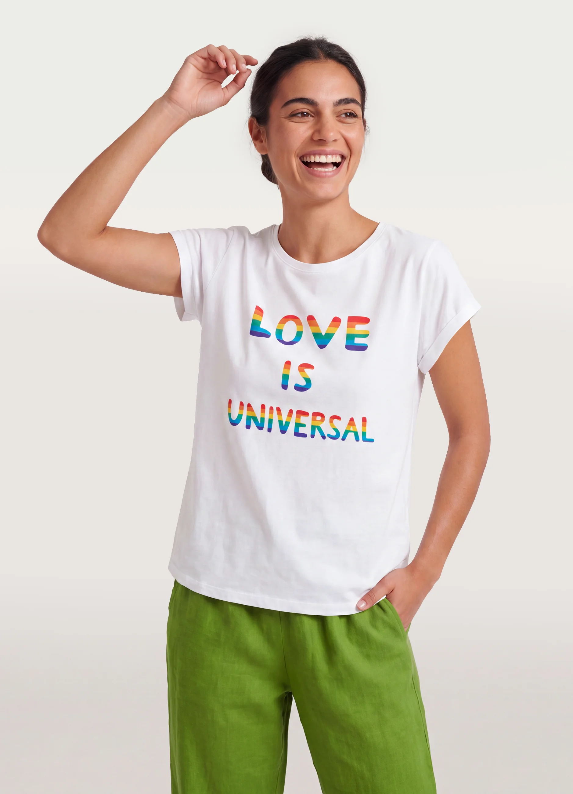 Camiseta mujer Love is LGTBI