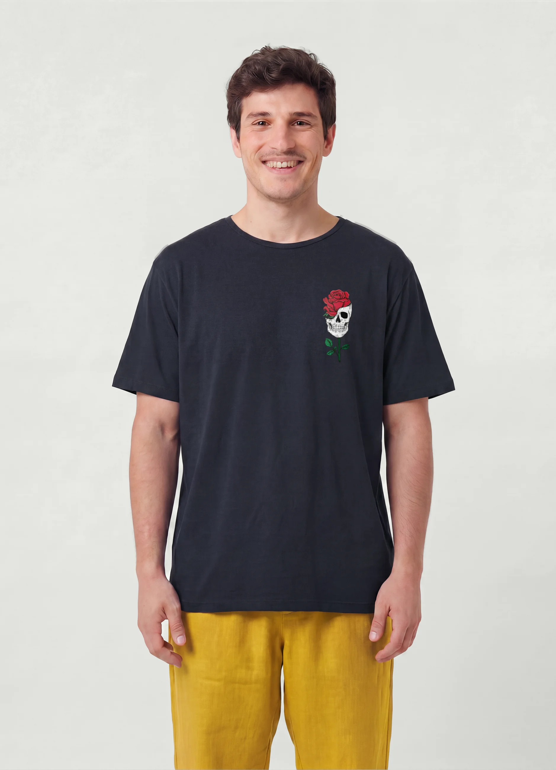 Camiseta hombre calavera rosa