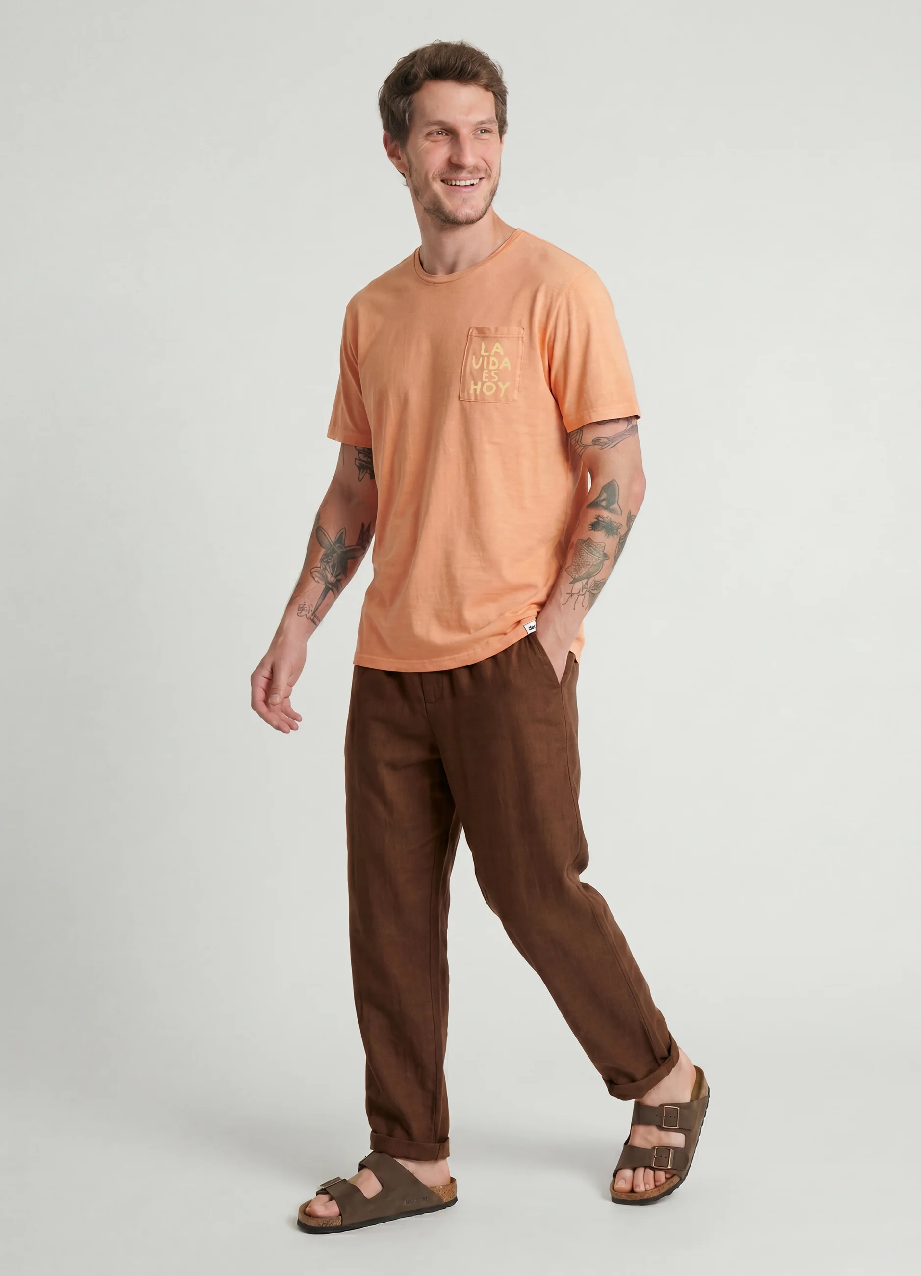Camiseta hombre pocket la vida es